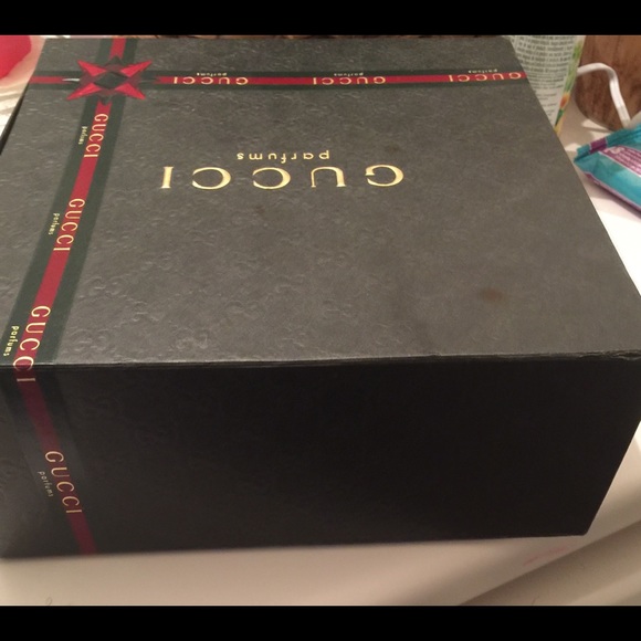 Authentic Gucci Parfums Box - Picture 5 of 5